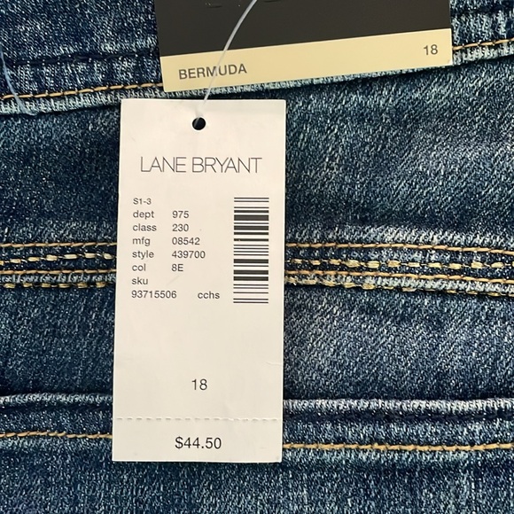 Denim Bermuda shorts, size 18 - Picture 6 of 6